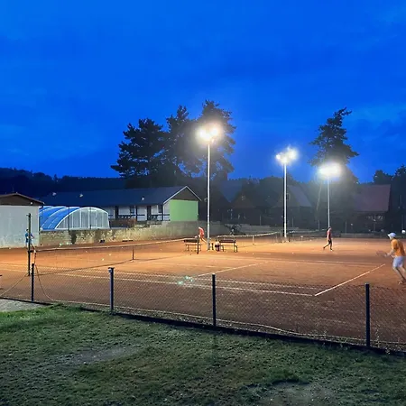 Raj Sportovni A Rekreacni Branzez فندق