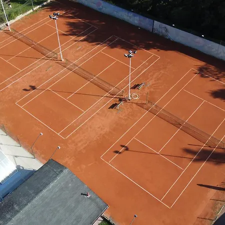 ホテル Raj Sportovni A Rekreacni Branzez 3*