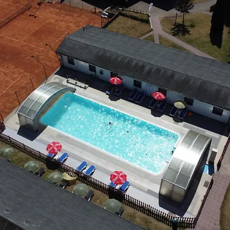 Hotell Raj Sportovni A Rekreacni Branzez