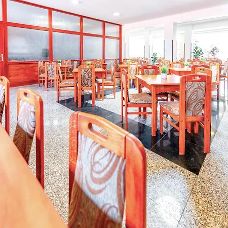 Hotel Raj Sportovni A Rekreacni Branzez Kněžmost