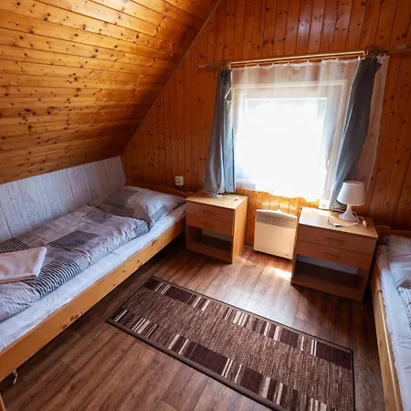 Raj Sportovni A Rekreacni Branzez Hotell 3*