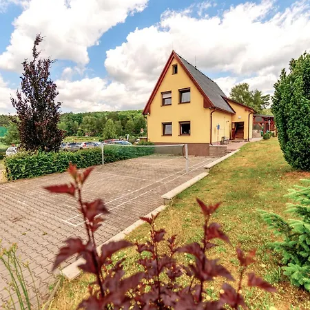 Raj Sportovni A Rekreacni Resort Branzez