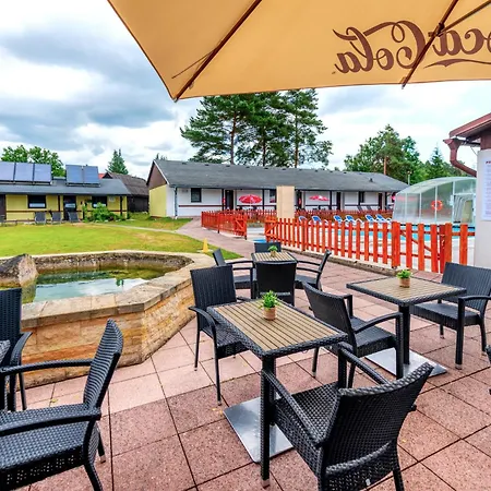 فندق Raj Sportovni A Rekreacni Branzez Kněžmost