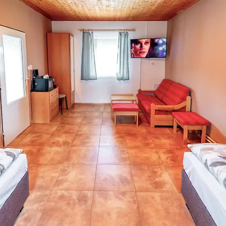 Hotel Raj Sportovni A Rekreacni Branzez