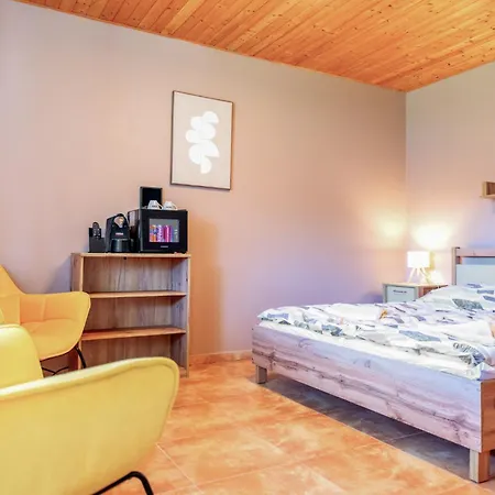 Raj Sportovni A Rekreacni Branzez فندق Kněžmost