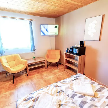 Raj Sportovni A Rekreacni Branzez فندق 3*