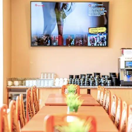 فندق Raj Sportovni A Rekreacni Branzez 3*