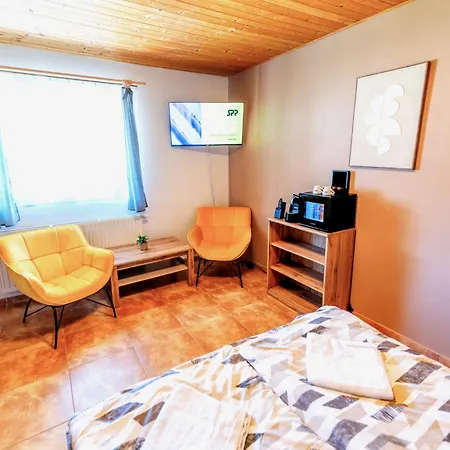 Raj Sportovni A Rekreacni Branzez Hotel