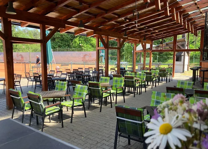 Raj Sportovni A Rekreacni Resort Branzez