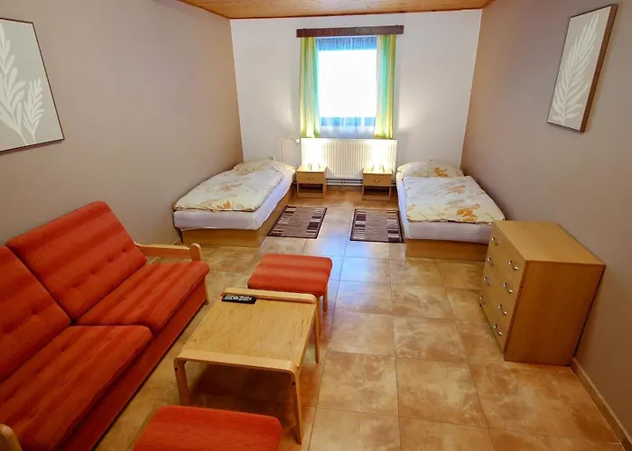 Raj Sportovni A Rekreacni Resort Branzez