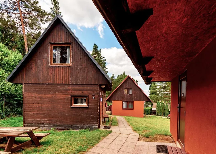 Hotel Raj Sportovni A Rekreacni Resort Branzez Knezmost