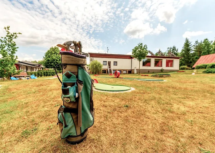 Raj Sportovni A Rekreacni Resort Branzez Knezmost