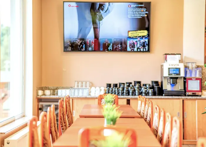 Hotel Raj Sportovni A Rekreacni Resort Branzez 3*