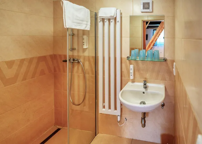 Hotel Raj Sportovni A Rekreacni Resort Branzez